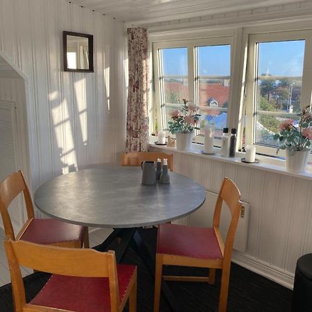 Ferienwohnung Fin Laegenhet I Hjaertat Av Moelle Exterior foto